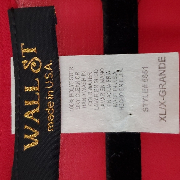 Lady in Red Pleated Dress, Size XL - Picture 15 of 15